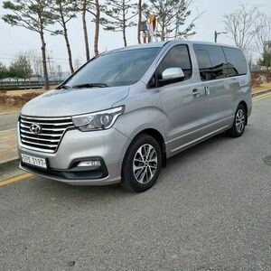 Продается Hyundai Grand Starex 2.5 VGT AT CVX Urban Exclusive