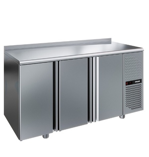 Холодильный стол POLAIR TM3-G с бортом. Объем	400 л Рабочая поверхность	нерж. сталь Количество дверей	3 Столешница	с бор