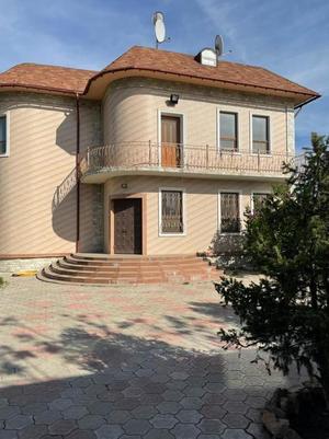 Продаю дом в центре Шымкента