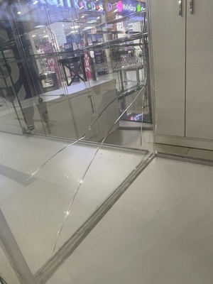 Продам торговый островок