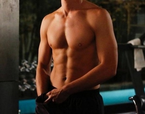 Боди массаж для девушек и женщин Алматы парень по вызову на выезд