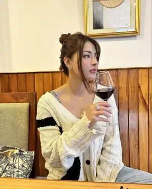 Call Girls In sector-150~️/72 91 85 99 44