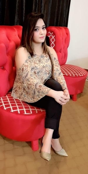Low Rate +919990994175 Call Girls In Noida Sector 15