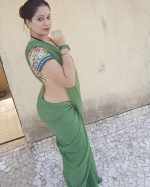 @ Delhi *Call+ Girls Hauz Khas Enclave꧁☎️ (9958626694 :Delhi )Escort Call Girls?
