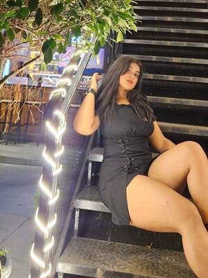 Call Girls In Golf Links 9711014705 Escort Service
