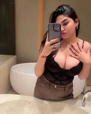 Booking For✔️ 7291859944) Call Girls In Nehru Place Delhi