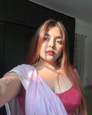 Call Girls in Kalkaji—>(( 𝟵𝟲𝟰𝟯𝟵𝟬𝟬𝟬𝟭𝟴 ))—>Delhi NCR
