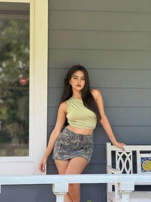 Call Girls In Green Park 9711800081 Escort Service
