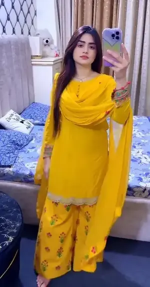 Call Girls Near The Lalit Delhi ↗️9958↓62↓6694↖️