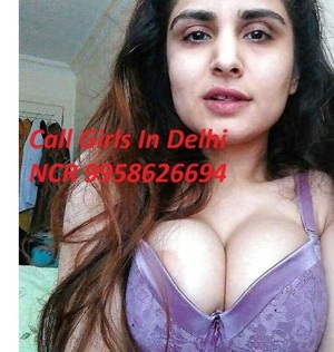 Call Girls In Adarsh Nagar ↗️9958↓62↓6694↖️