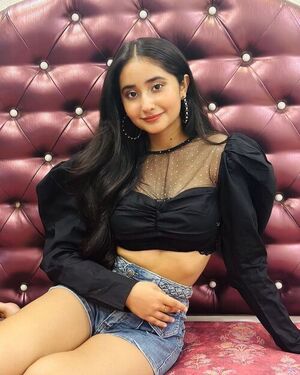 Call Girls In East Of Kailash 9711800081 Escort Service