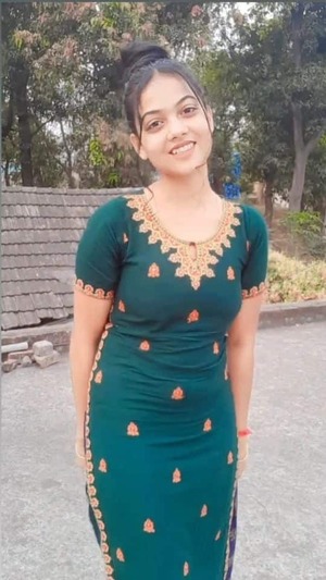 Call girls in DLF Phase 4, Gurgaon ↗️9958↓62↓6694↖️