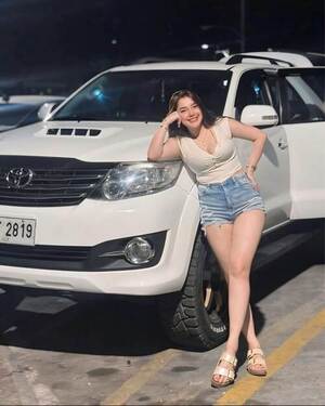 Call girls Dilshad Garden 9643097474 escorts service delhi ncr