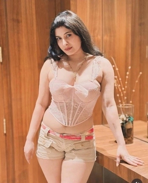 Call Girls In Rohini ✬→(9711014705⇆) Delhi NCR