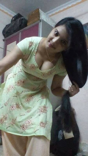 ꃄꄱ꓅ Call Girls In Laxmi Nagar ™️✬→(9711014705⇆) Delhi NCR