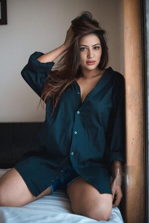Call Girls In Noida Sector 18 Atta Market 9217558422