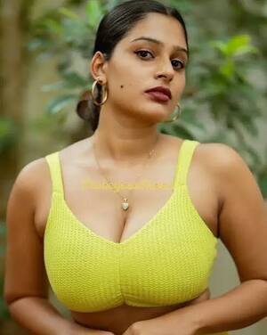 Call Girls In (Janakpuri) →70421\[04524" Delhi꧁Escort Services