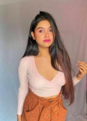 9319099832 Russian Escorts in Saket ₹10K to 50K Russian Call Girls 