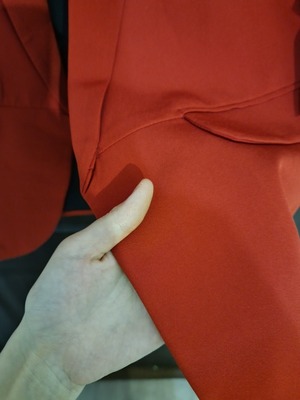 Красный женский блейзер (пиджак) 