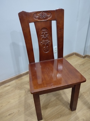 Продам стол производства Малазия б/ у и 4 стула