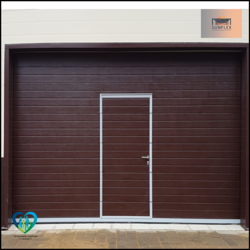 Гаражные секционные ворота