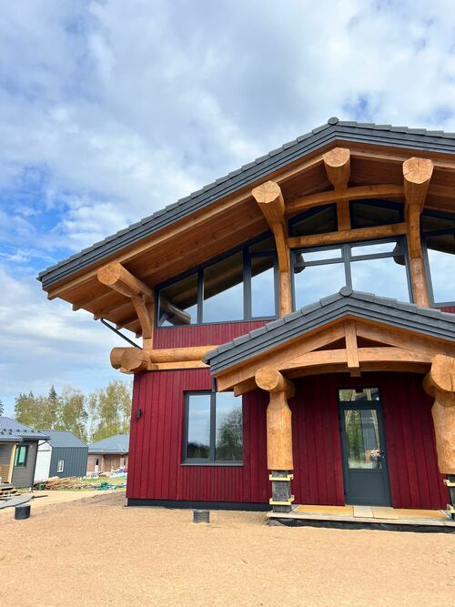 В срочной продаже новый, уникальный в своем роде дом.