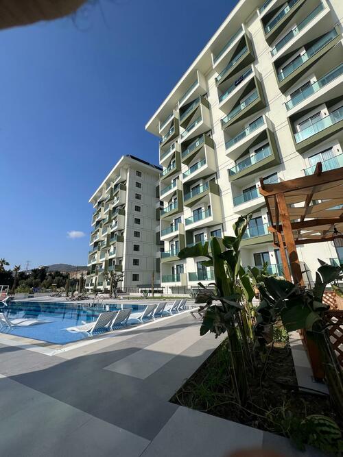 Алания, Турция: готовые к проживанию квартиры в ЖК с бассейном.