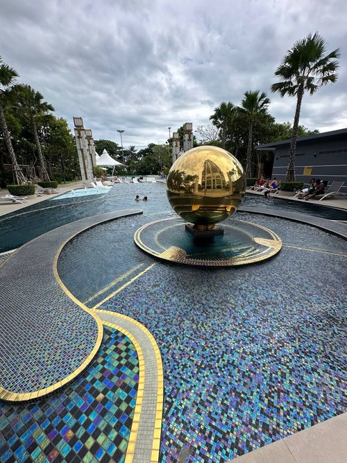 Евгения и Дмитрий — русскоязычные специалисты по недвижимости в Паттайе